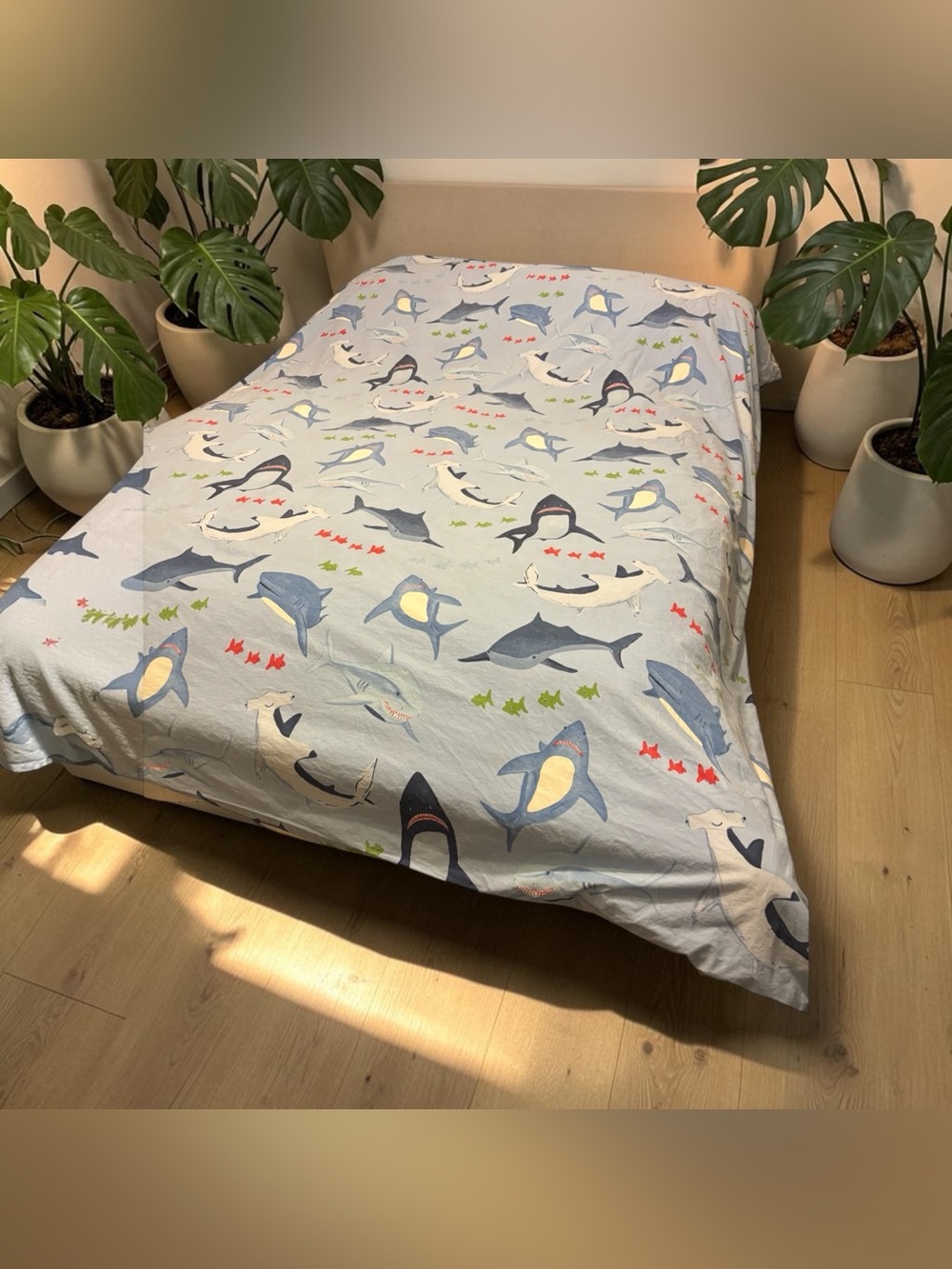 Pottery Barn Kids Shark Bite Duvet Cover Queen Full Light Blue Ocean School Fish
